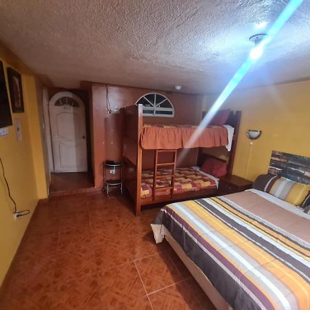 Hotel Hostal Miguel Angel Quito Zewnętrze zdjęcie